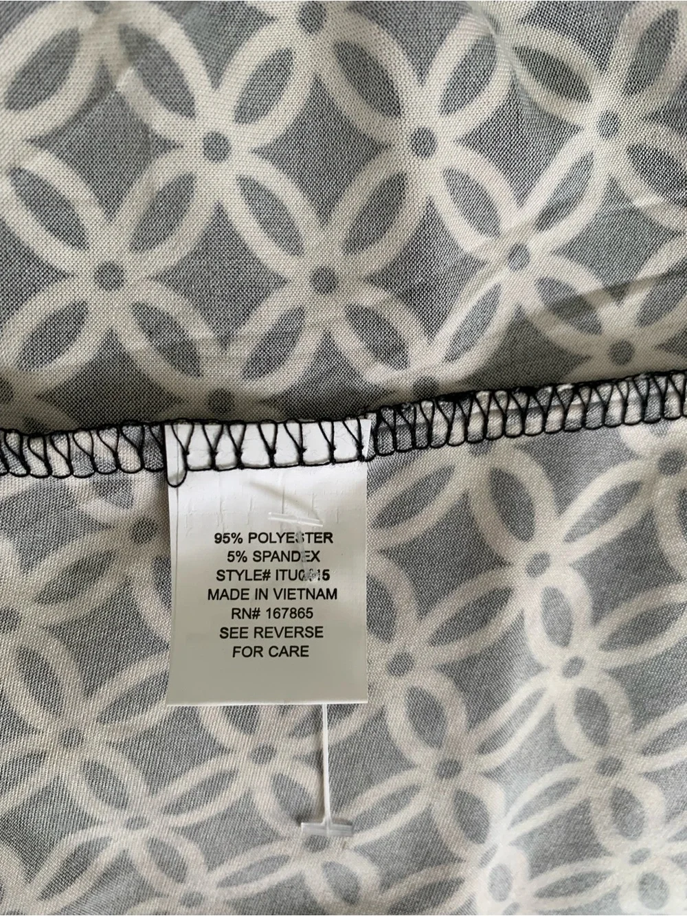 Scoop Neck Short Sleeve Geometric Print Top - Black/White - Picture 6 of 6